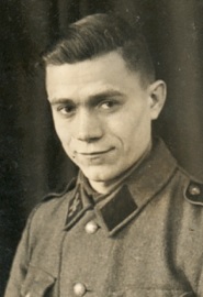 Johann „Hans“ Weiß (1922 – 2012)